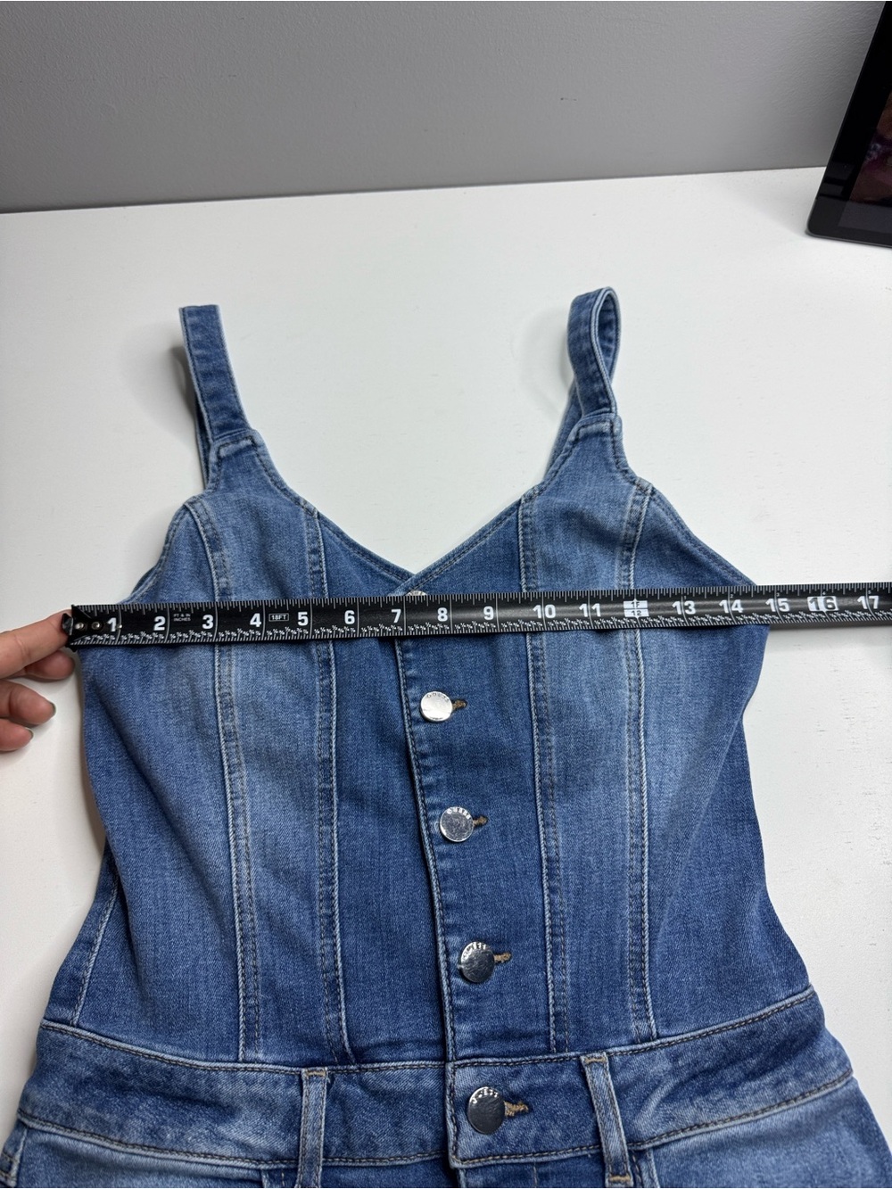 GUESS Los Angeles Denim Button-Front Jumpsuit Blue Stretch Jean One Piece - Picture 8 of 9